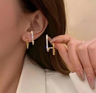 GOLD PLATED T. BAR EARRINGS FOR WOMEN'S