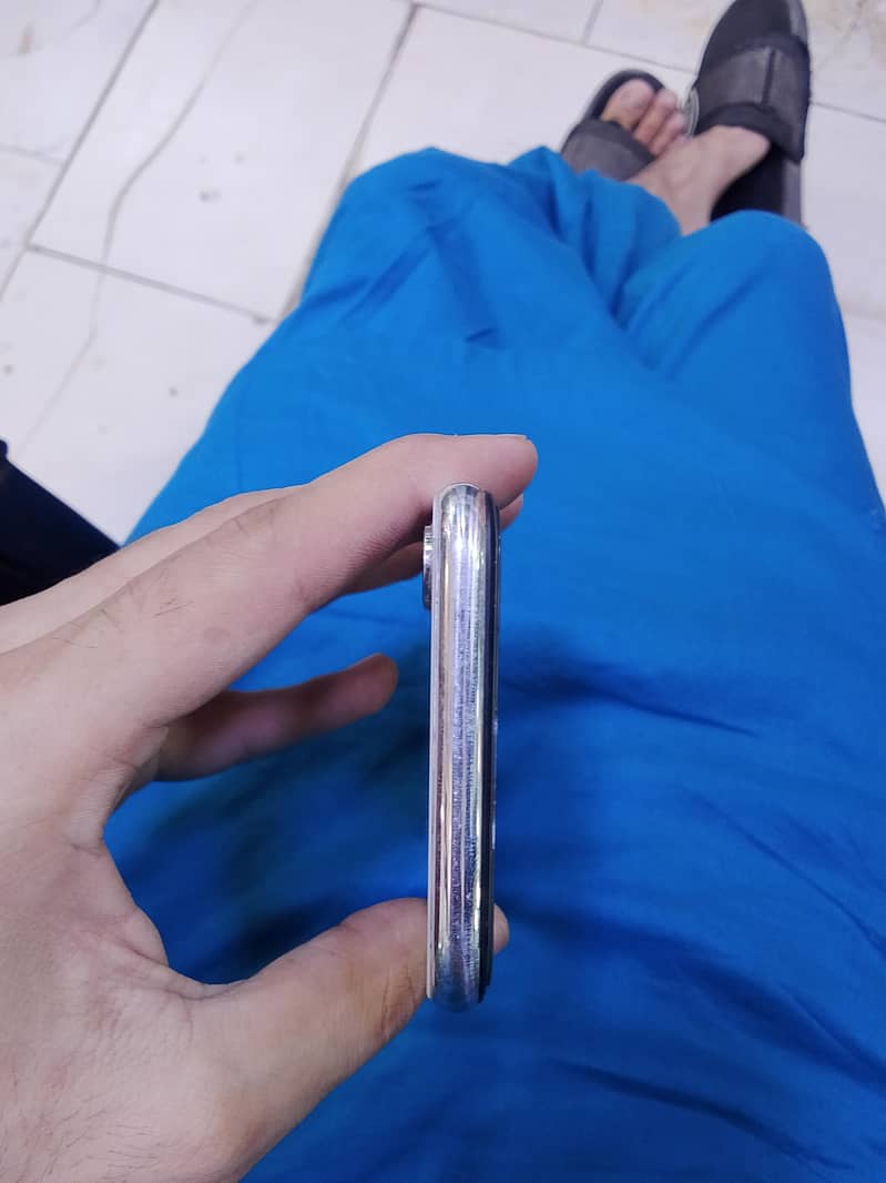 Apple iPhone X 5