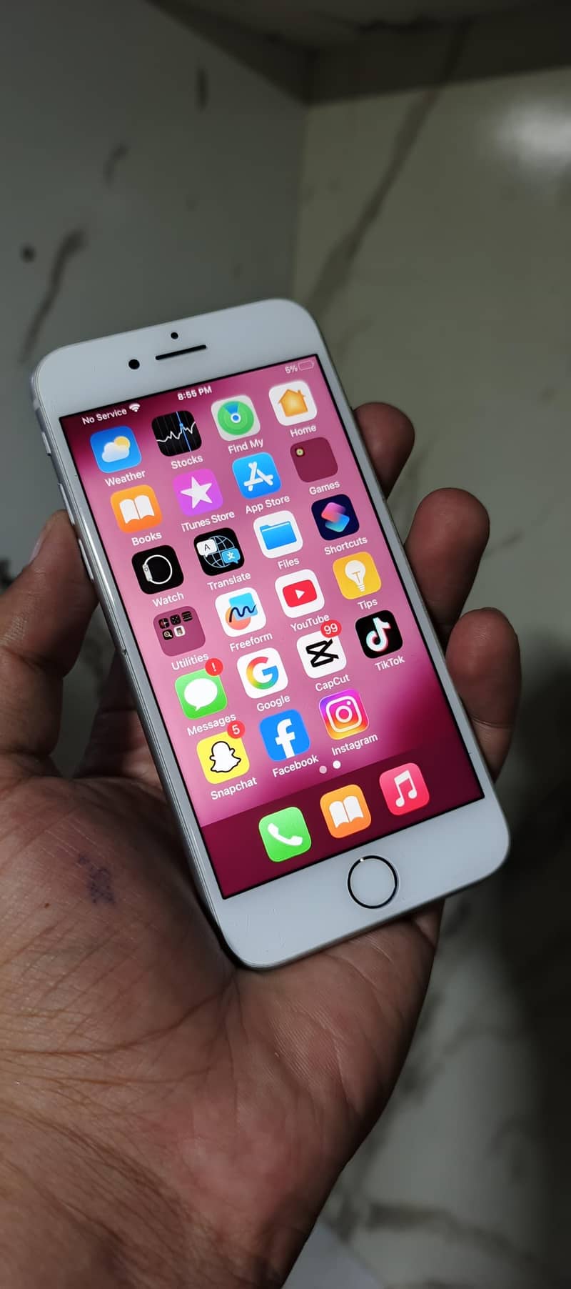 Apple iPhone 8 0