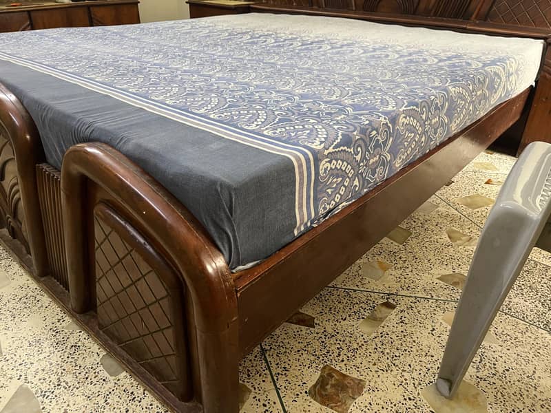 wood bed without mattress 1