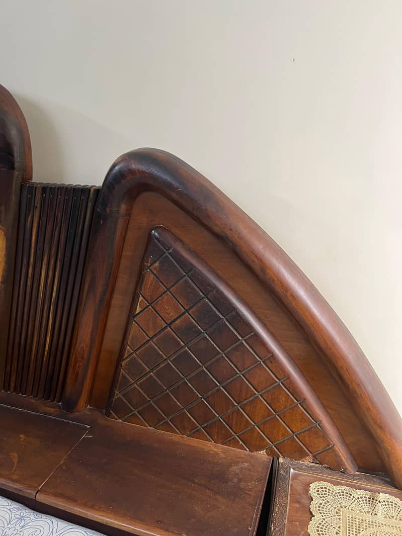 wood bed without mattress 2