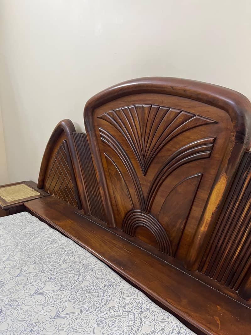 wood bed without mattress 3