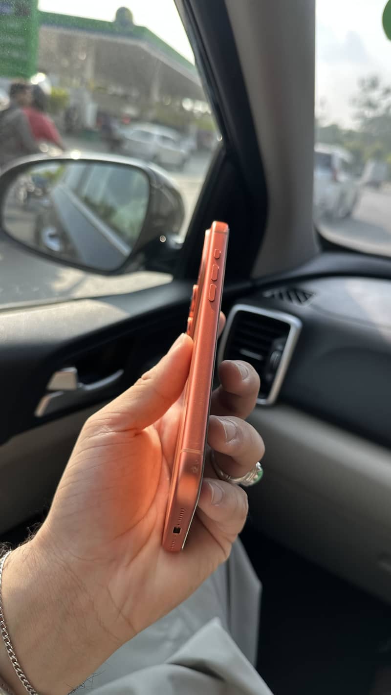 Apple iPhone 17 Pro Max 1