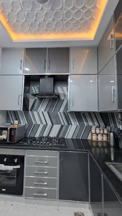 4.5 MARLA TRIPLE STORY HOUSE FOR SALE IN IDEAL GARDEN