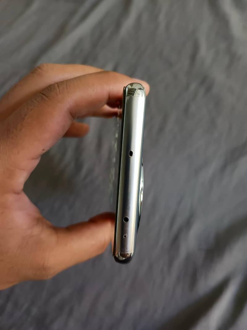 One Plus 11R 6