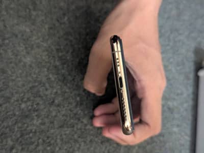 Apple iPhone Xs