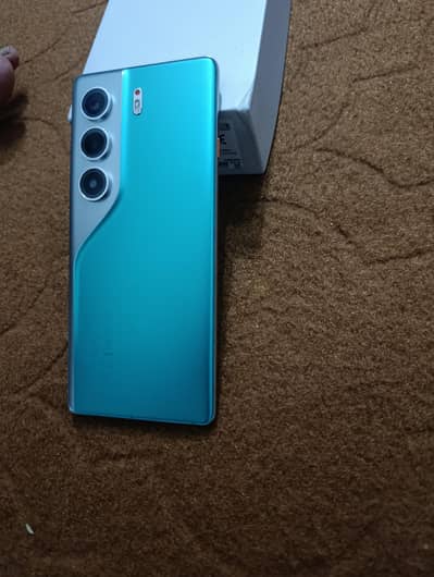 Tecno CAMON 40 Pro