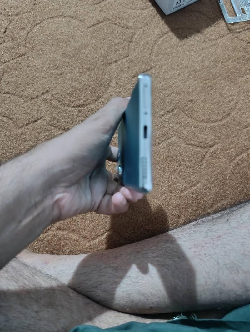 Tecno CAMON 40 Pro 4