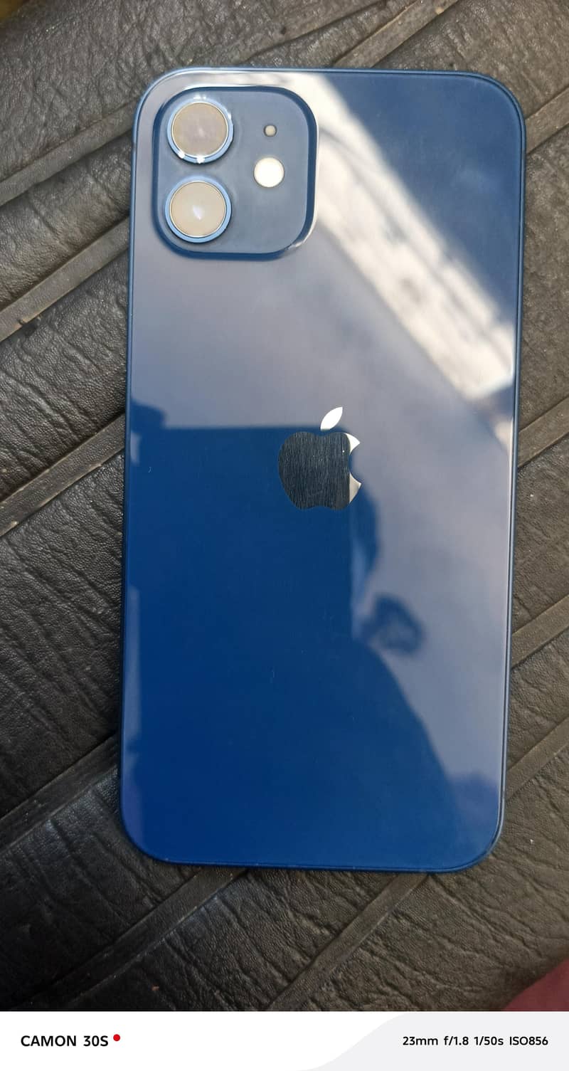 Apple iPhone 12 3