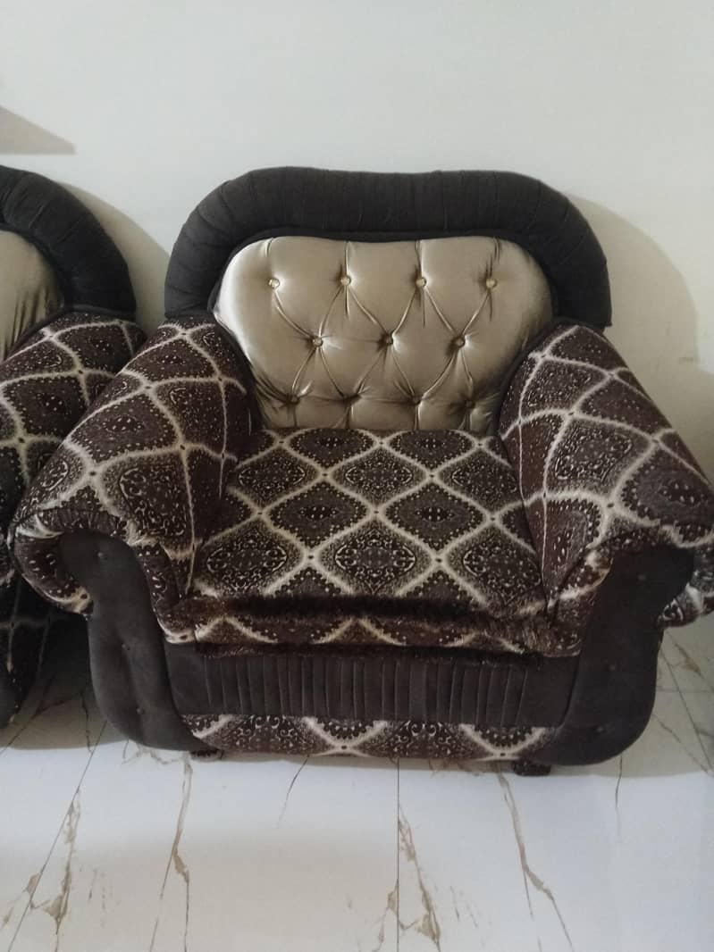sofa set new condition 2