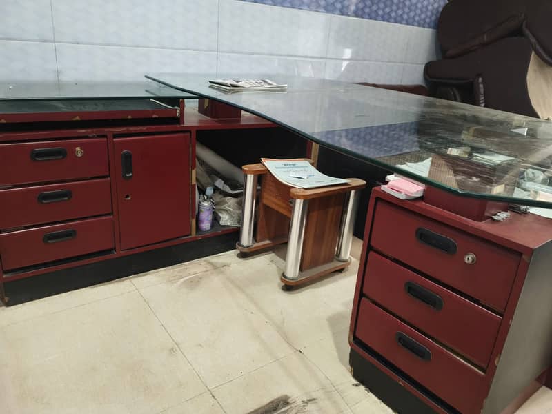 Sofas and Glass Table 5
