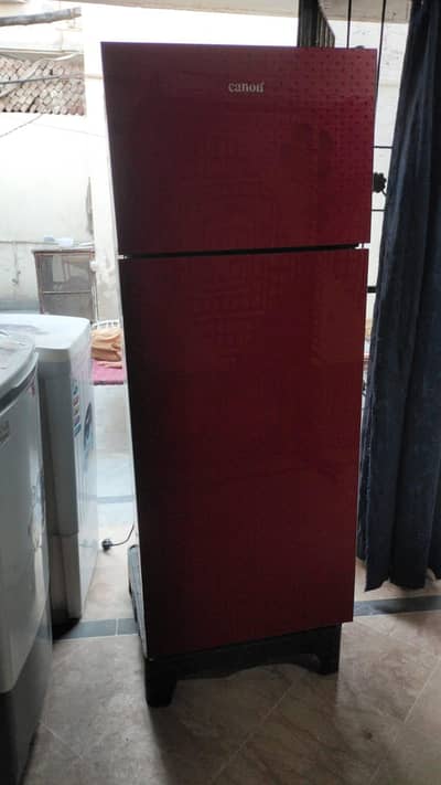 ued fridge