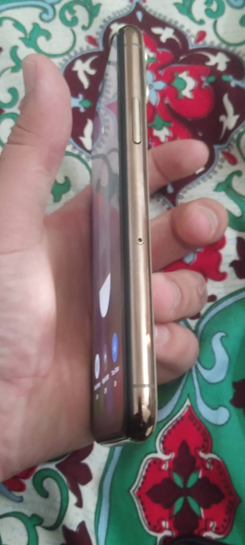 Apple iPhone 11 Pro 6