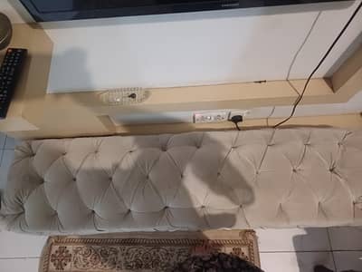 backless sofa
