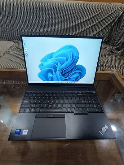 Lenovo Thinkpad E16 Gen 2 | Intel Core Ultra 7 | 16 GB DDR 5 | 512 GB