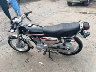 Honda 125 2025 model Islamabad number self start