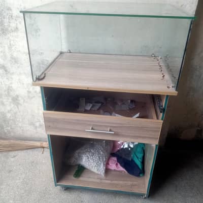 jewellery counter
