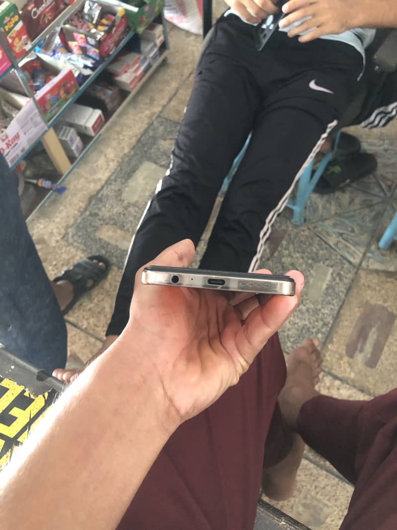 Infinix Note 30 5