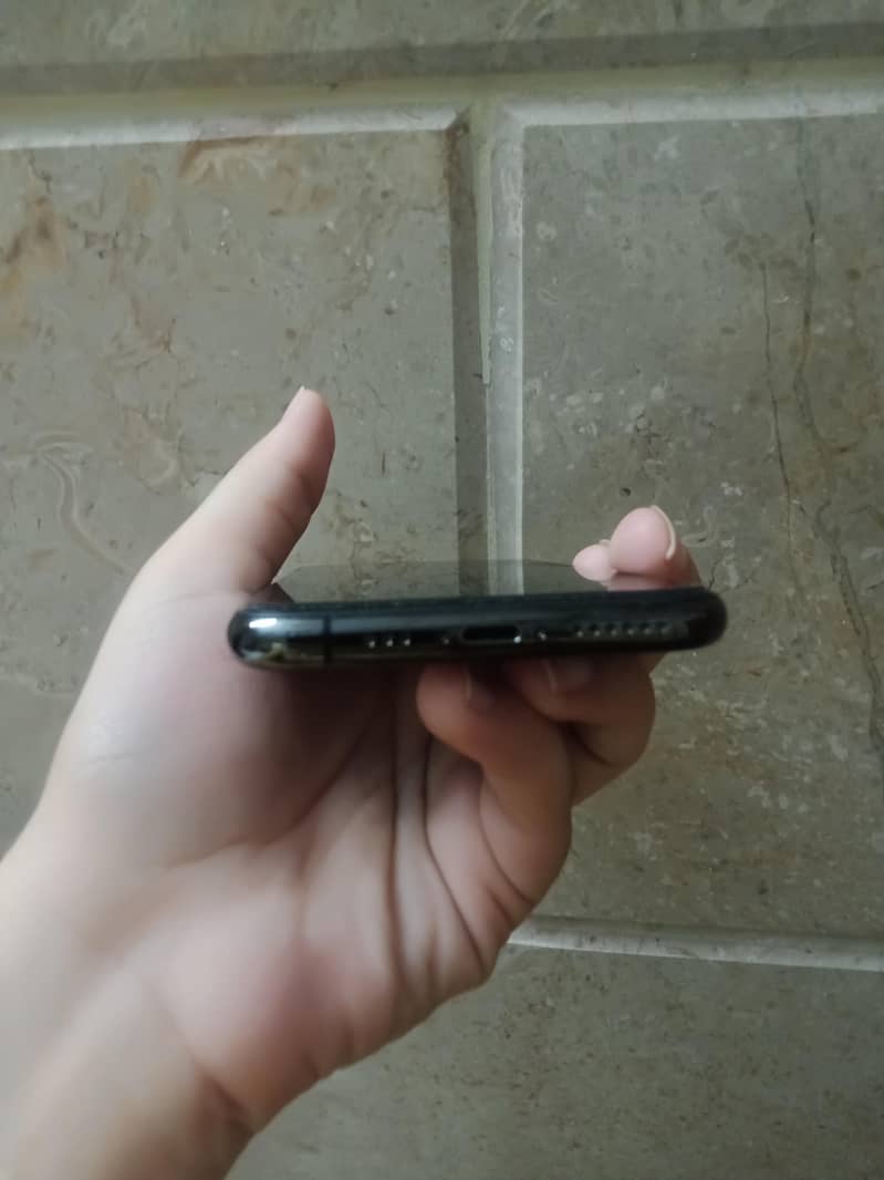 iphone 11 pro 3