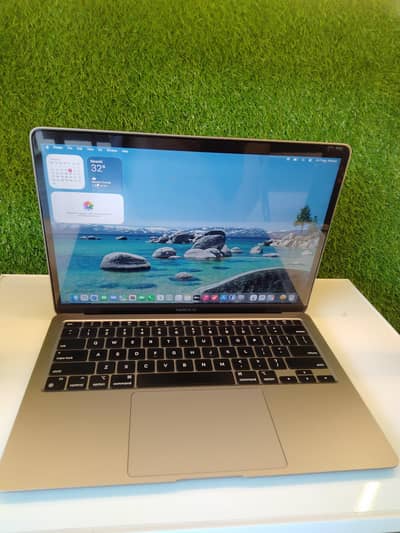 MacBook air M1 (2020)