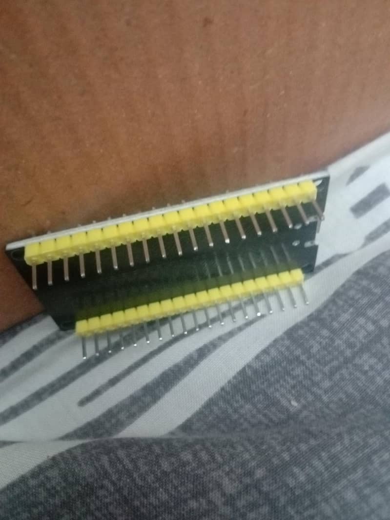 ESP32/ OLED/ DHT22 sensor/ fan 1