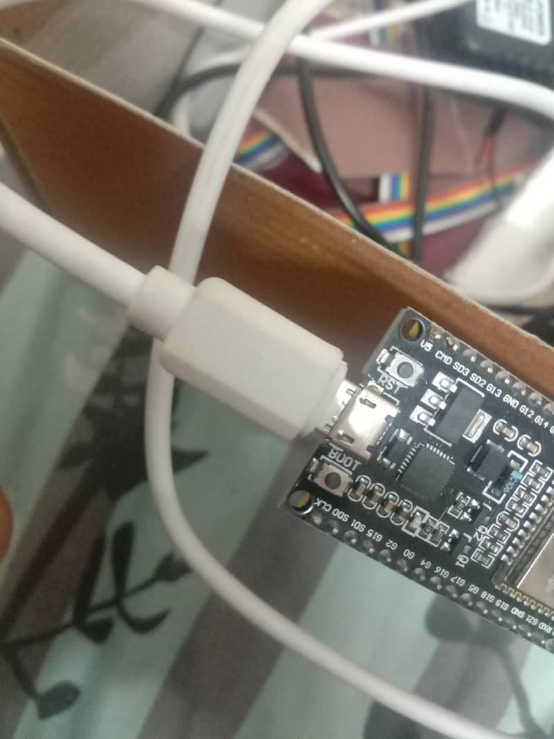 ESP32/ OLED/ DHT22 sensor/ fan 4