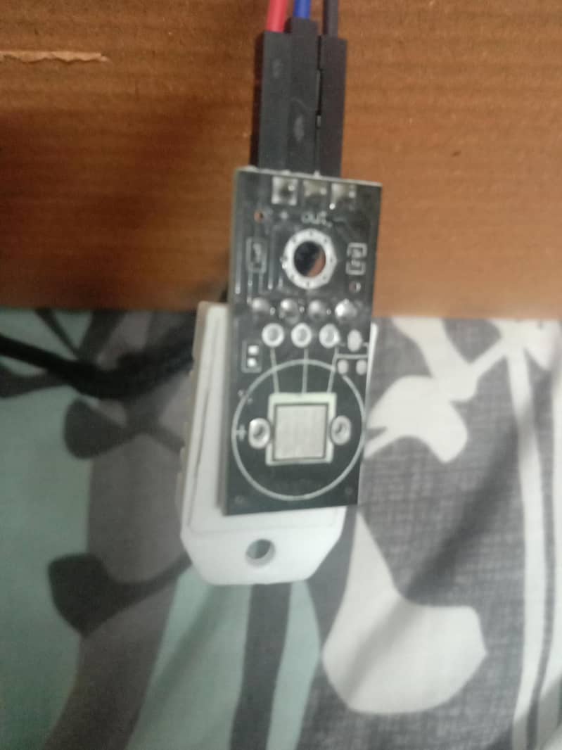 ESP32/ OLED/ DHT22 sensor/ fan 5