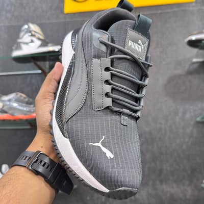 High Quality Imported Sports Shoes