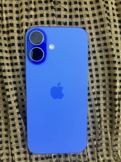 Apple iPhone 16