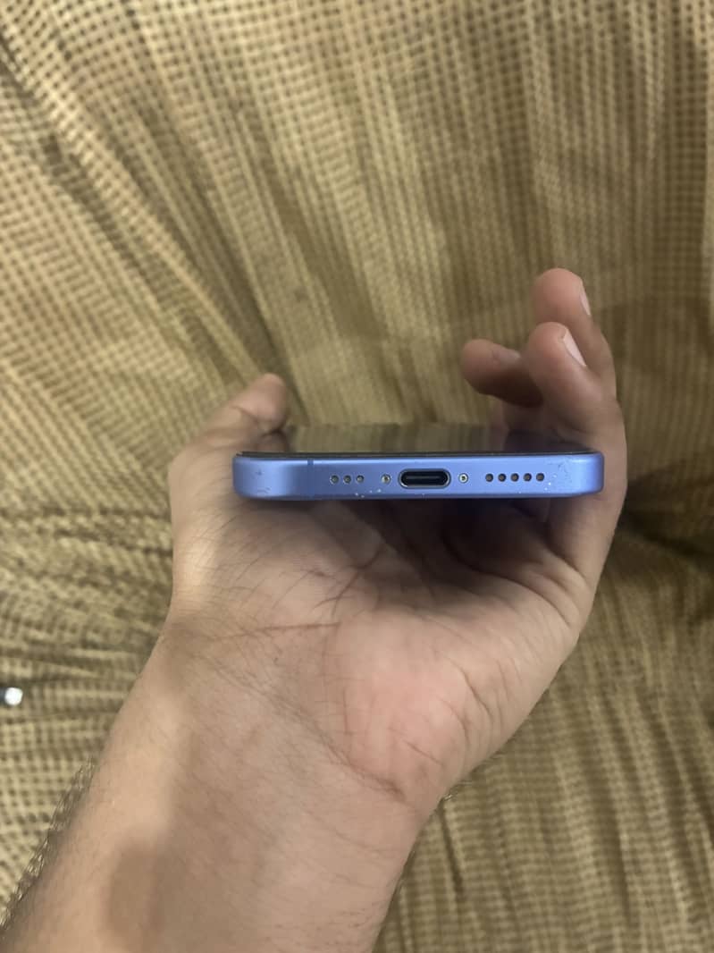 Apple iPhone 16 1