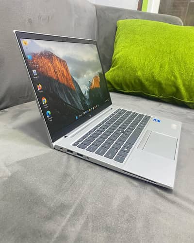 HP ELITEBOOK 840 G8 NEW LOGO AVAILABLE