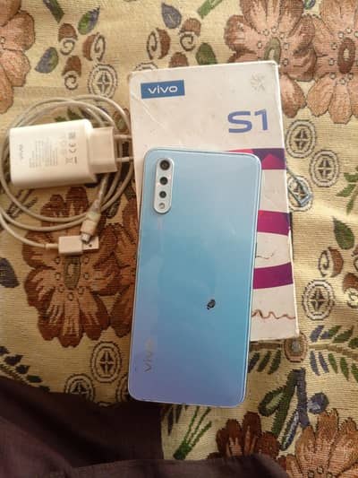 Vivo S1