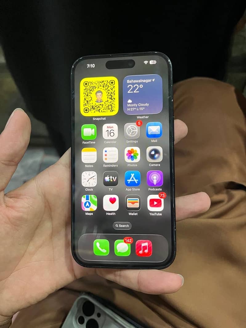 Apple iPhone 15 5