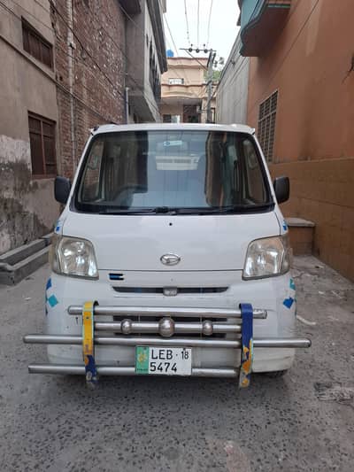 Daihatsu Hijet 2012/18 Manual original seal pack.