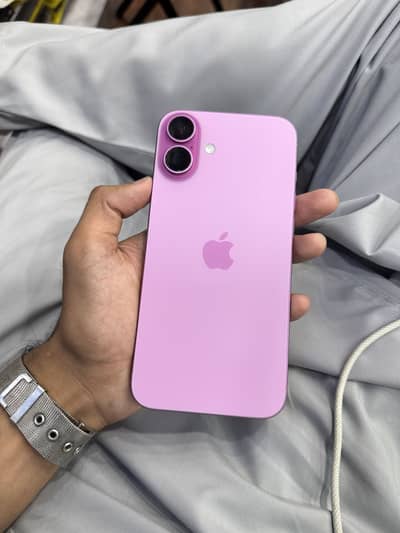 iPhone 16 Plus