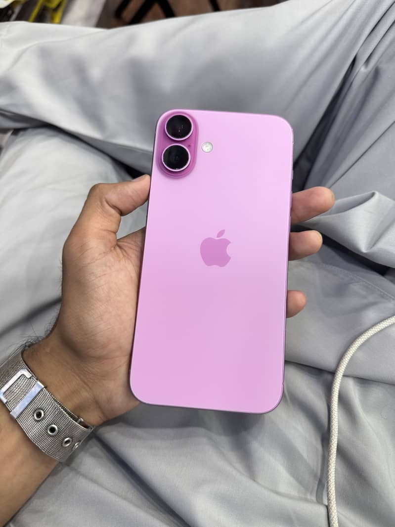 iPhone 16 Plus 0