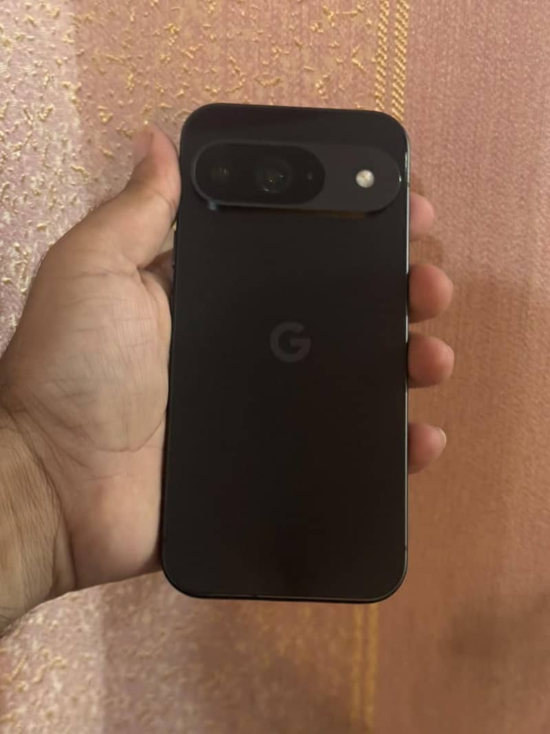 Google Pixel 9 6