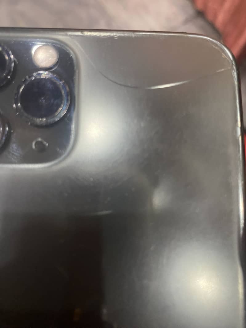 iPhone 11 pro 3