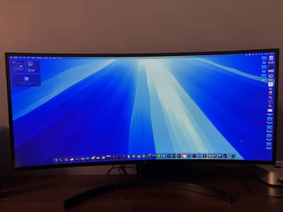 LG 34WL85C-B 34 ultraWide QHD IPS Curved Monitor with HDR 10