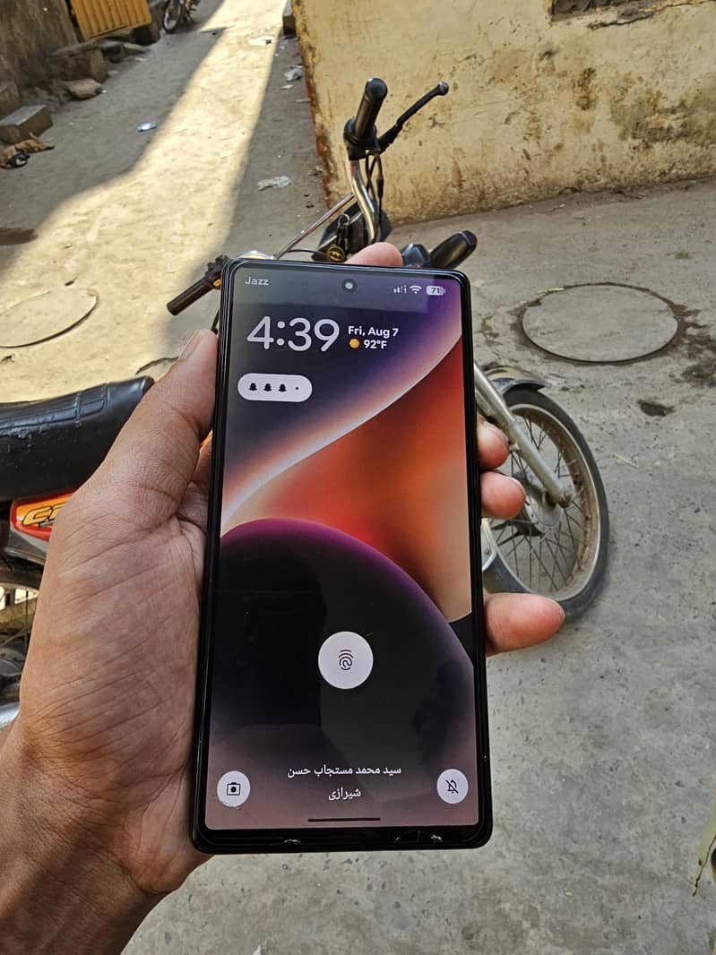 Google Pixel 6 4