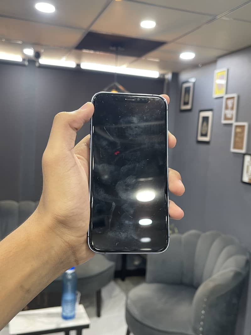 Apple iPhone X 1