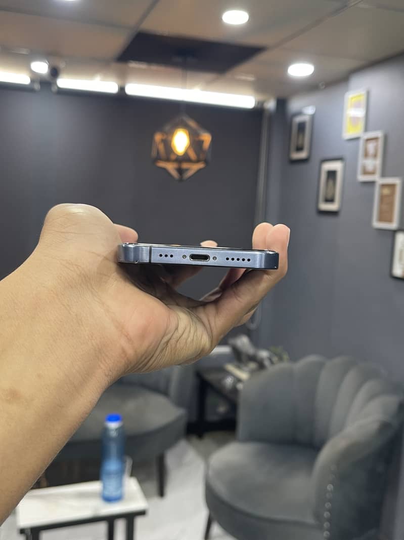 Apple iPhone X 6