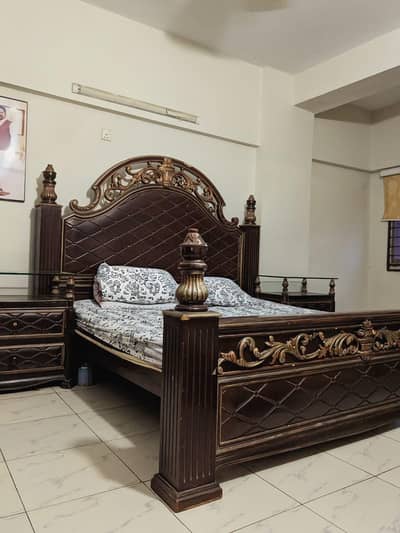 Standard size shesham bed set for sell