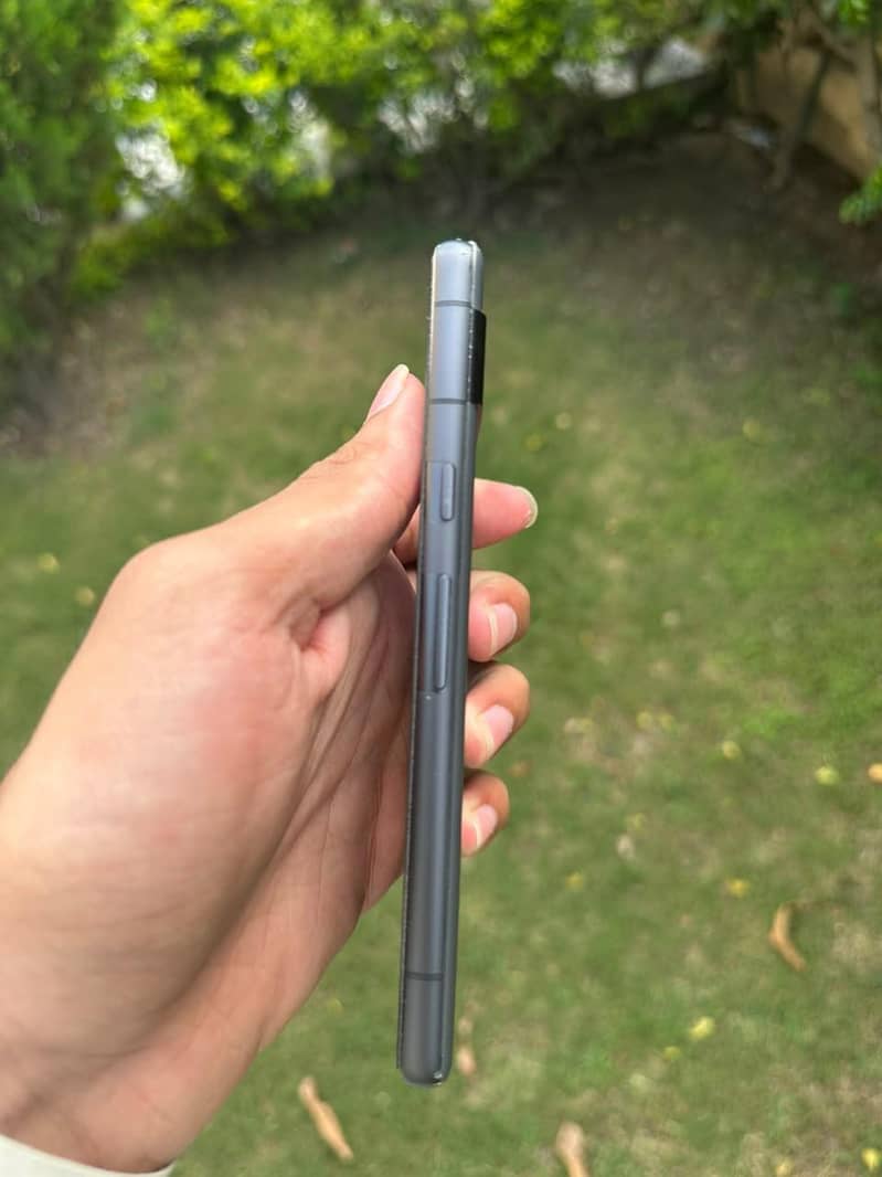 Google Pixel 7a 2