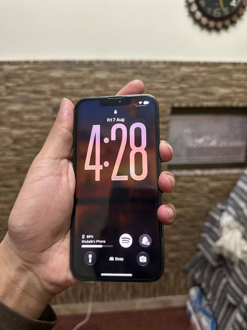 Apple iPhone 13 Pro 1