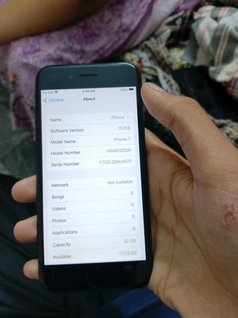 Apple iPhone 7 2