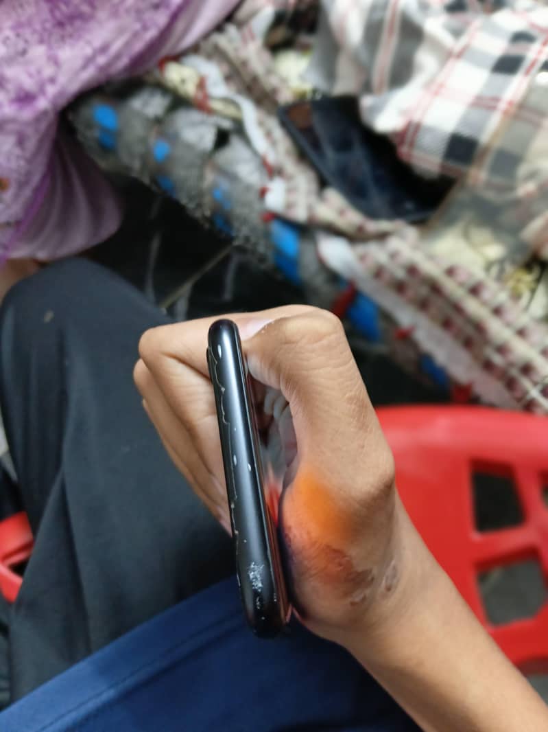 Apple iPhone 7 4