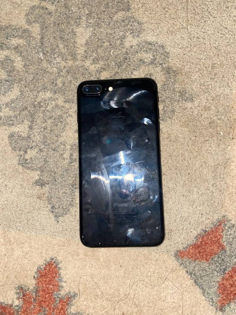 Apple iPhone 7 Plus 1
