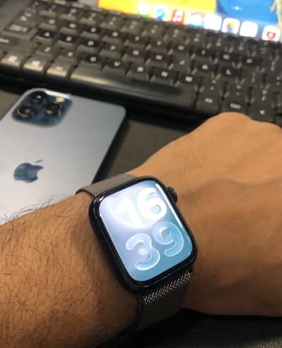 Apple Watch Series 8 - 41MM | Original | Complete Box