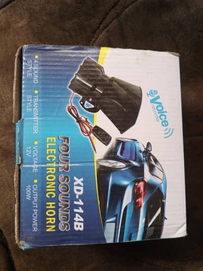 police horn 100 walt brand new condition.